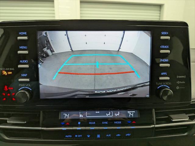 2022 Toyota Sienna LE