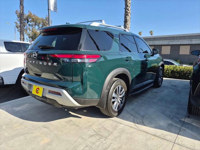 2023 Nissan Pathfinder SL FWD