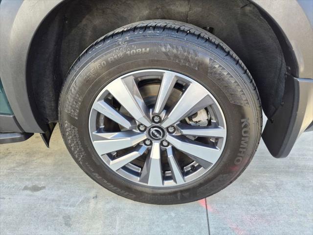 2023 Nissan Pathfinder SL FWD