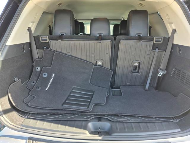 2023 Nissan Pathfinder SL FWD