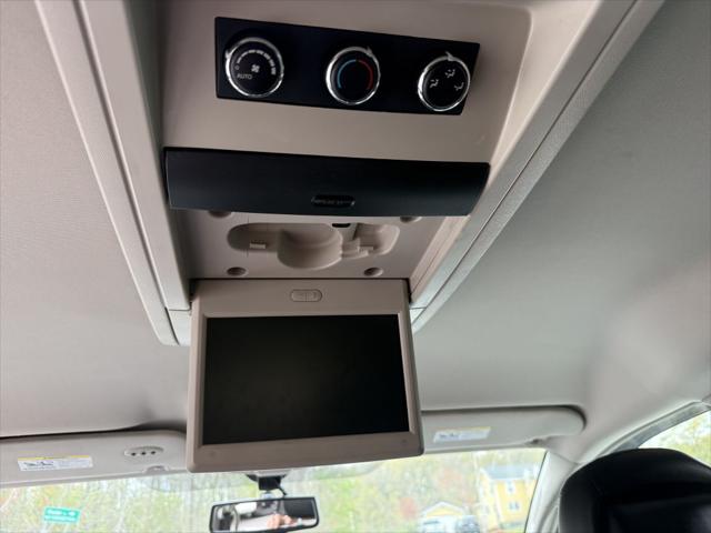 2015 Chrysler Town & Country Touring-L
