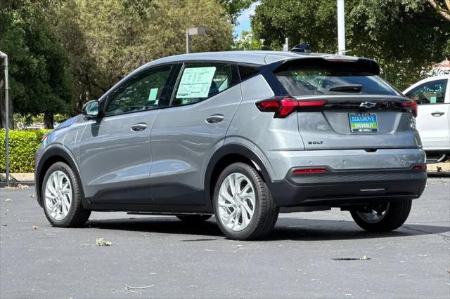 2027 Chevrolet Bolt LT FWD