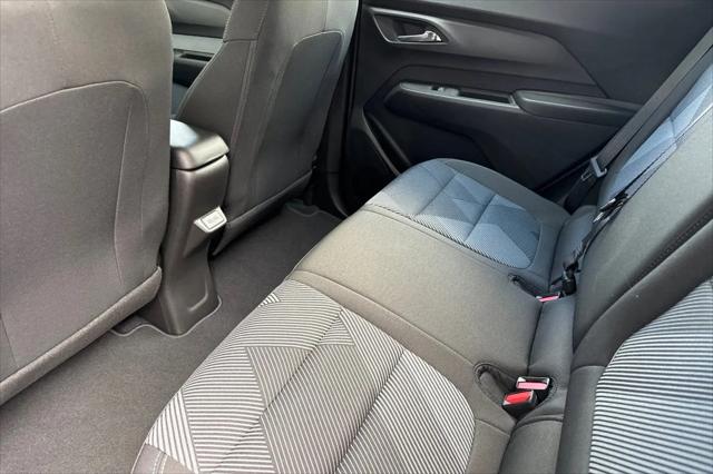 2027 Chevrolet Bolt LT FWD