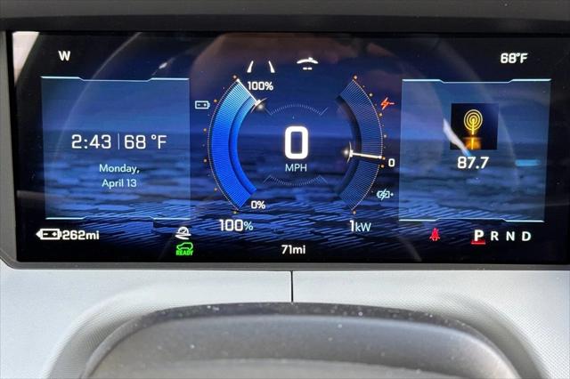 2027 Chevrolet Bolt LT FWD