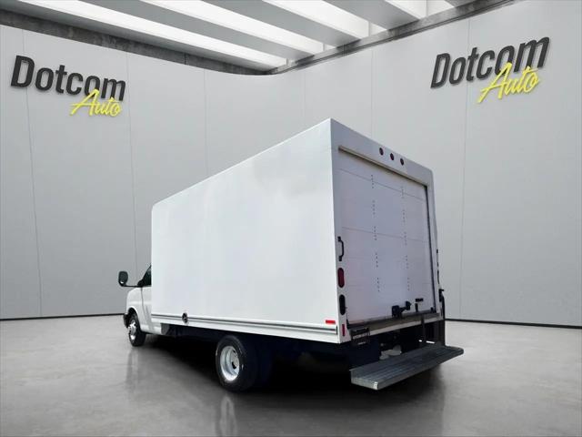 2009 Chevrolet Express Cutaway Work Van