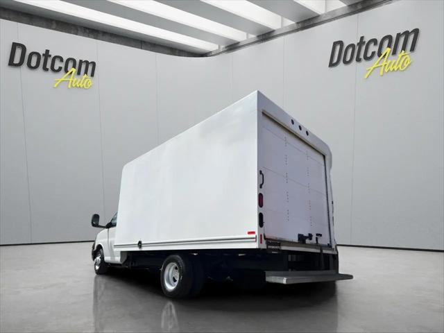 2009 Chevrolet Express Cutaway Work Van