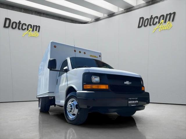2009 Chevrolet Express Cutaway Work Van