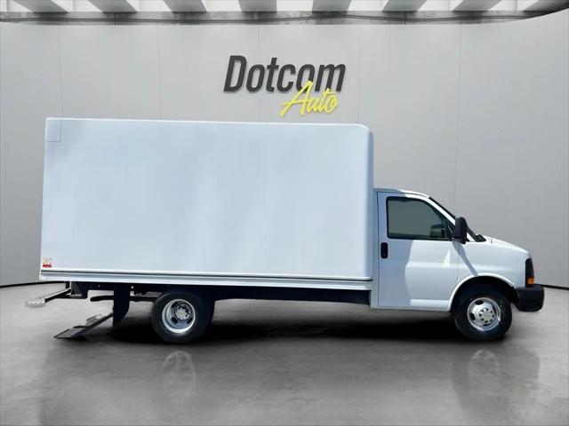 2009 Chevrolet Express Cutaway Work Van