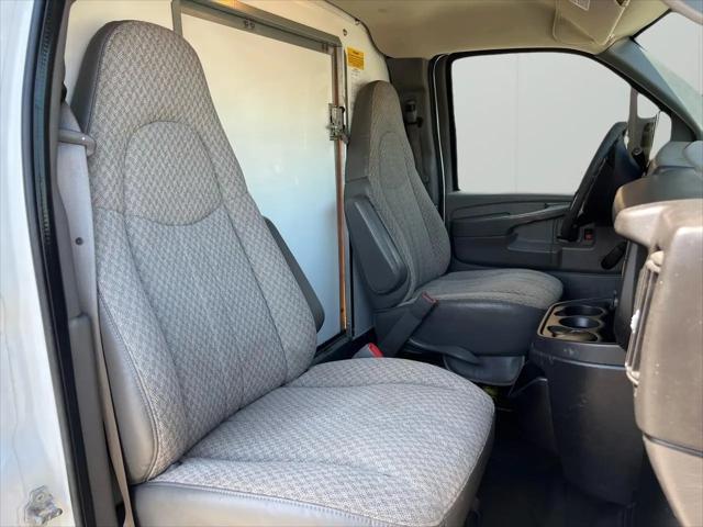 2009 Chevrolet Express Cutaway Work Van