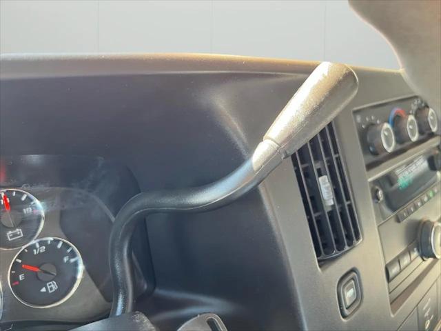 2009 Chevrolet Express Cutaway Work Van