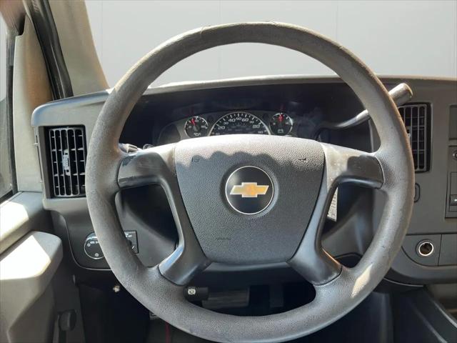2009 Chevrolet Express Cutaway Work Van