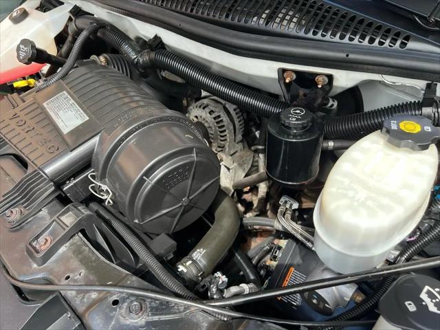2009 Chevrolet Express Cutaway Work Van