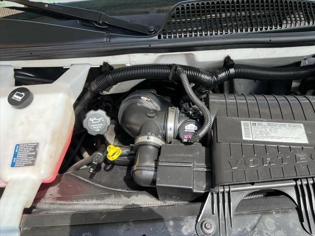 2009 Chevrolet Express Cutaway Work Van