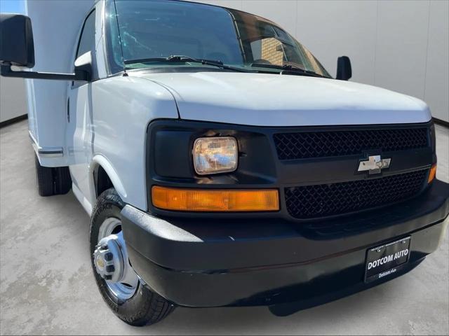2009 Chevrolet Express Cutaway Work Van