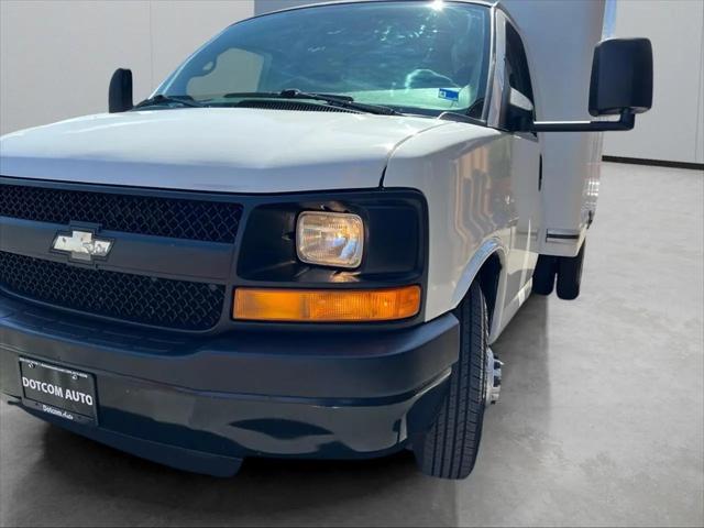 2009 Chevrolet Express Cutaway Work Van