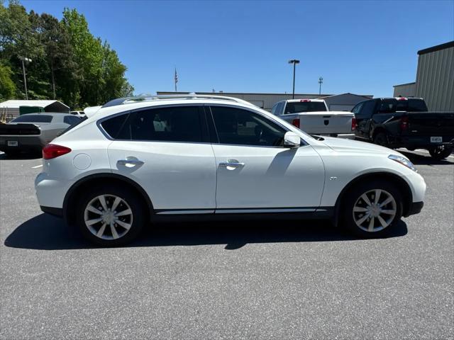 2016 INFINITI QX50 Standard