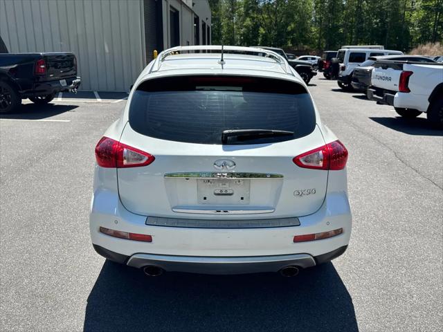 2016 INFINITI QX50 Standard