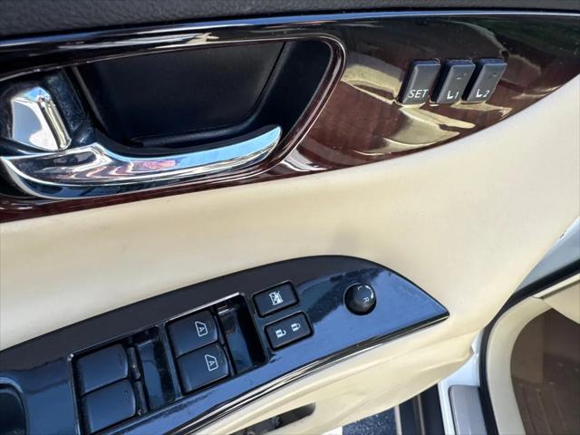 2016 INFINITI QX50 Standard