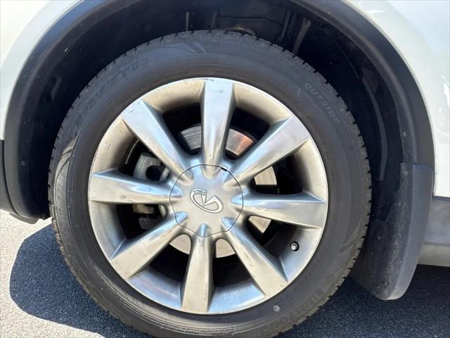 2016 INFINITI QX50 Standard