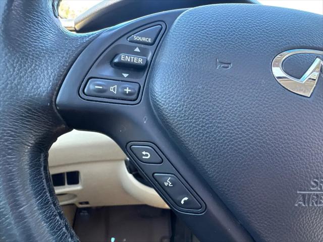 2016 INFINITI QX50 Standard