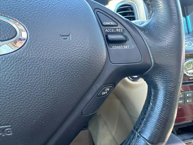 2016 INFINITI QX50 Standard