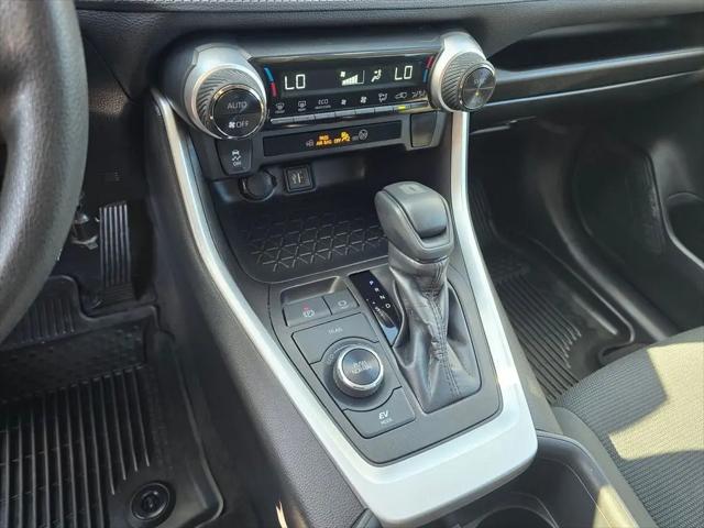 2023 Toyota RAV4 Hybrid LE