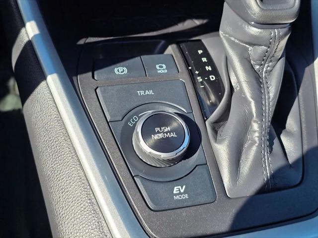 2023 Toyota RAV4 Hybrid LE