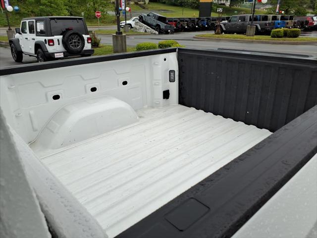 2023 Chevrolet Silverado 1500 4WD Crew Cab Short Bed LT with 2FL