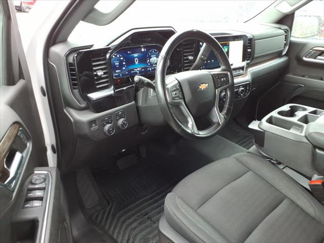 2023 Chevrolet Silverado 1500 4WD Crew Cab Short Bed LT with 2FL