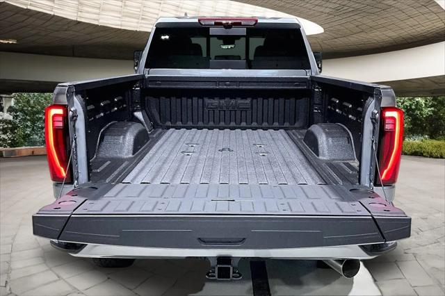 2026 GMC Sierra 2500HD Crew Cab, Standard Bed, Denali Ultimate, 4WD