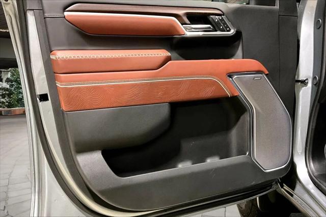 2026 GMC Sierra 2500HD Crew Cab, Standard Bed, Denali Ultimate, 4WD