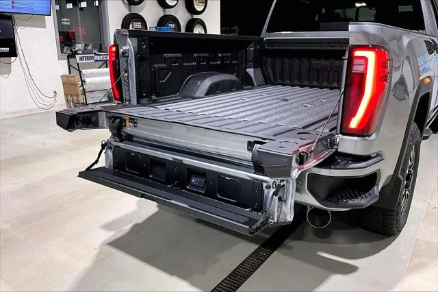 2026 GMC Sierra 2500HD Crew Cab, Standard Bed, Denali Ultimate, 4WD
