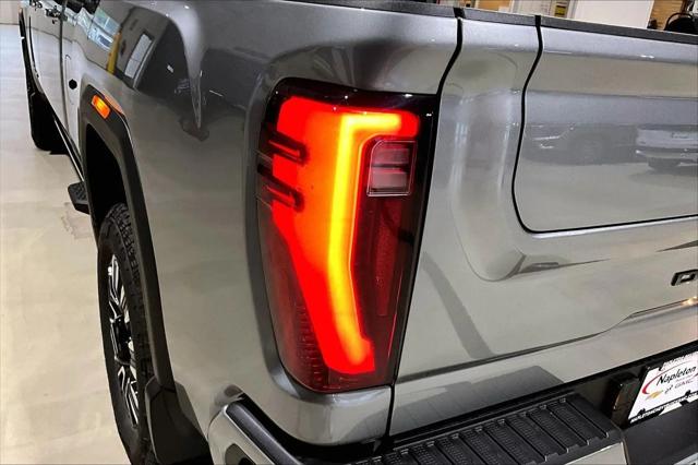 2026 GMC Sierra 2500HD Crew Cab, Standard Bed, Denali Ultimate, 4WD
