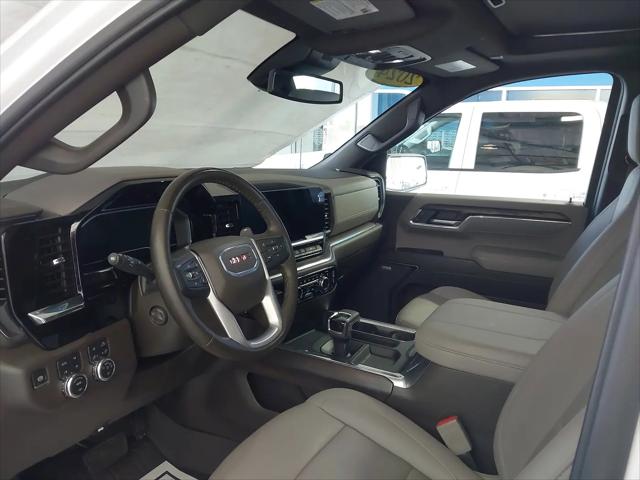 2024 GMC Sierra 1500 4WD Crew Cab Short Box SLT