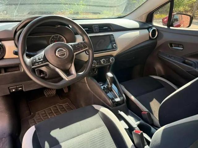2020 Nissan Versa SV Xtronic CVT