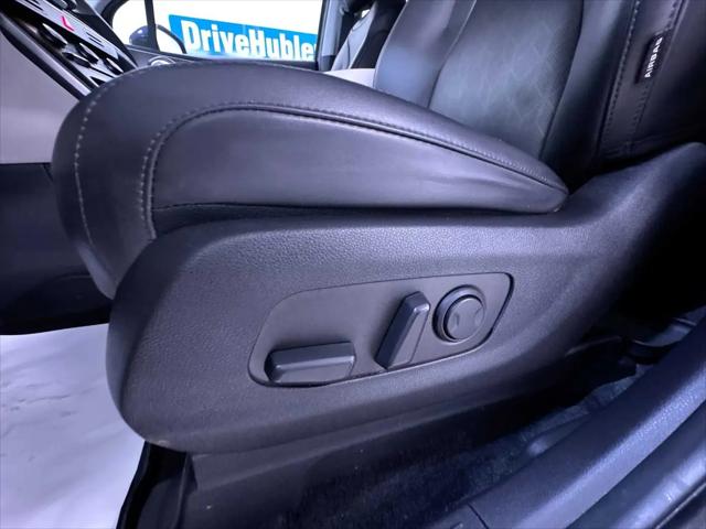 2023 Kia Carnival MPV LX Seat Package