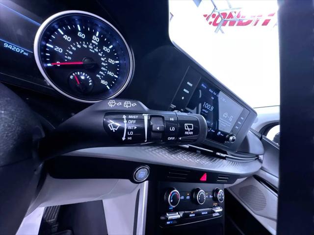 2023 Kia Carnival MPV LX Seat Package