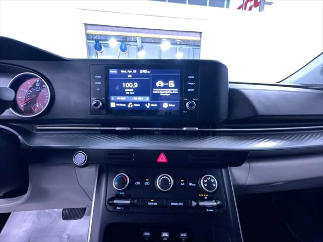 2023 Kia Carnival MPV LX Seat Package