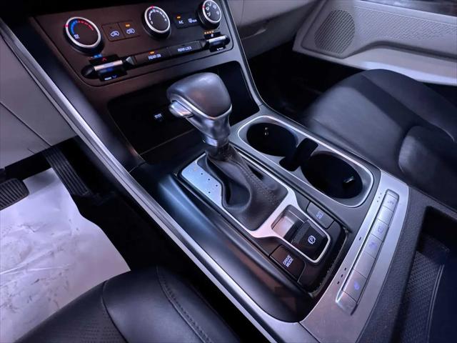 2023 Kia Carnival MPV LX Seat Package