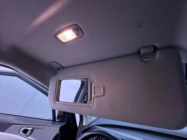 2023 Kia Carnival MPV LX Seat Package