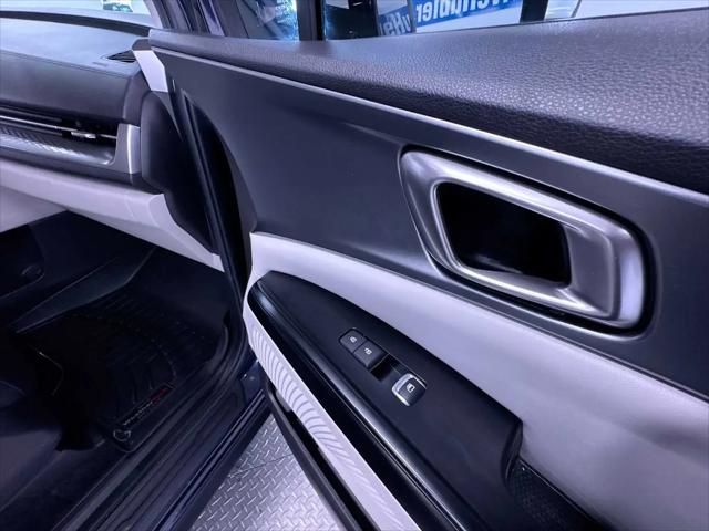 2023 Kia Carnival MPV LX Seat Package
