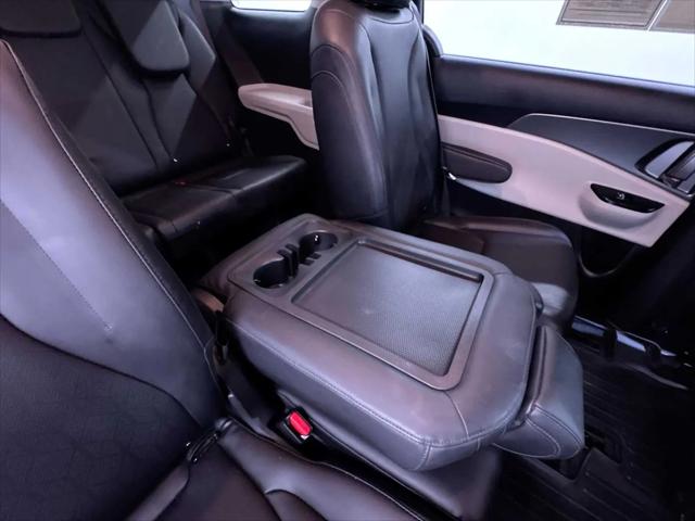 2023 Kia Carnival MPV LX Seat Package