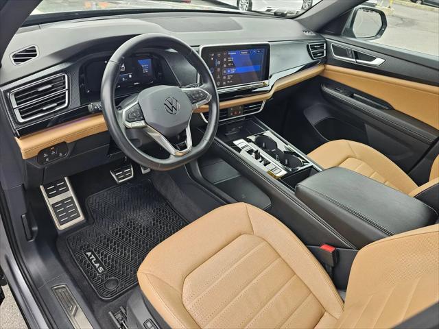 2024 Volkswagen Atlas Cross Sport 2.0T SEL R-Line