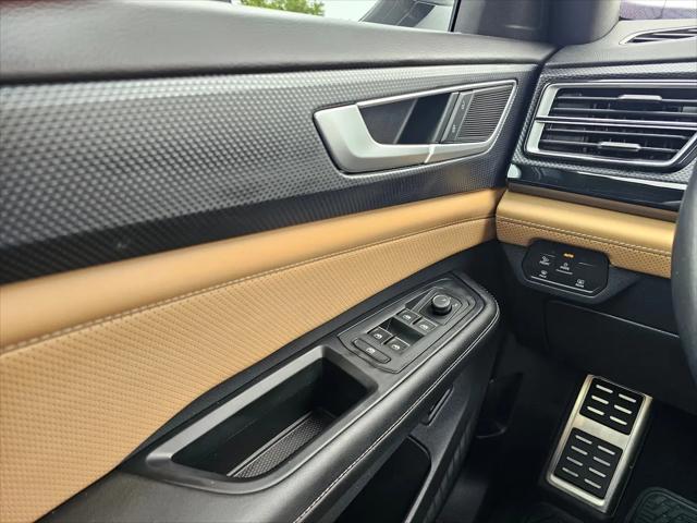 2024 Volkswagen Atlas Cross Sport 2.0T SEL R-Line
