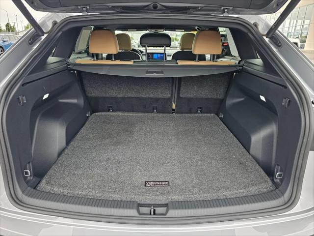 2024 Volkswagen Atlas Cross Sport 2.0T SEL R-Line