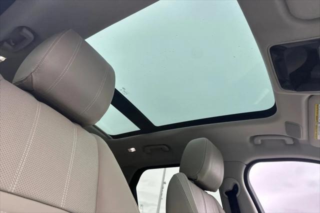 2022 Land Rover Range Rover Velar P250 R-Dynamic S