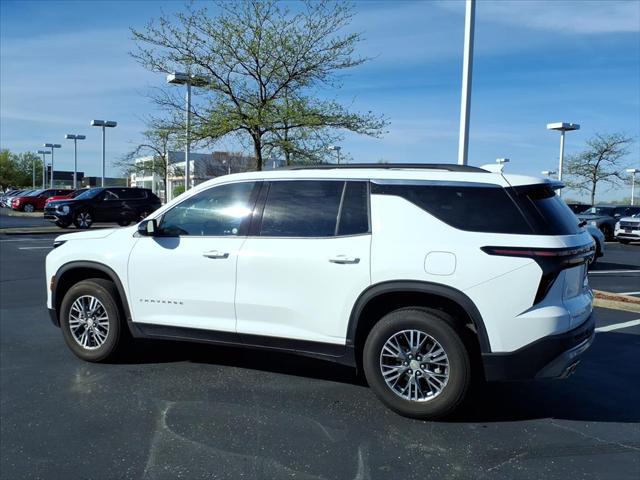 2025 Chevrolet Traverse LT