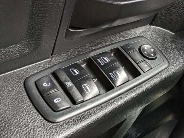 2018 Ram 1500 Express Quad Cab 4x4 6'4" Box