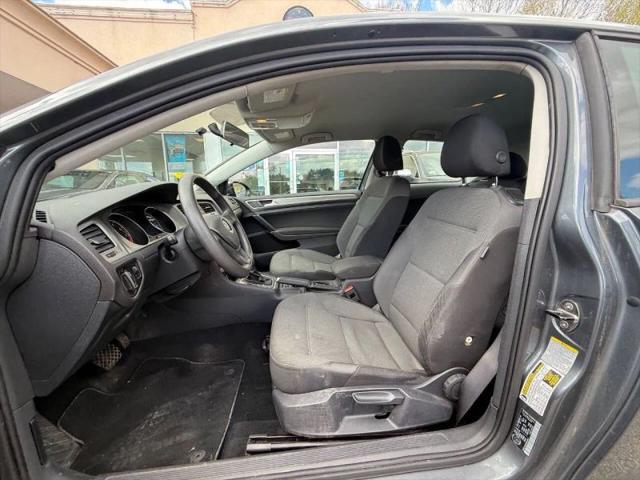 2015 Volkswagen Golf TSI S 2-Door