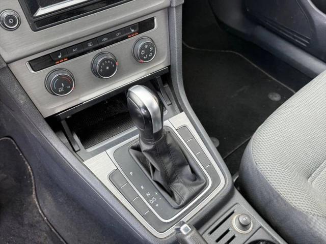 2015 Volkswagen Golf TSI S 2-Door